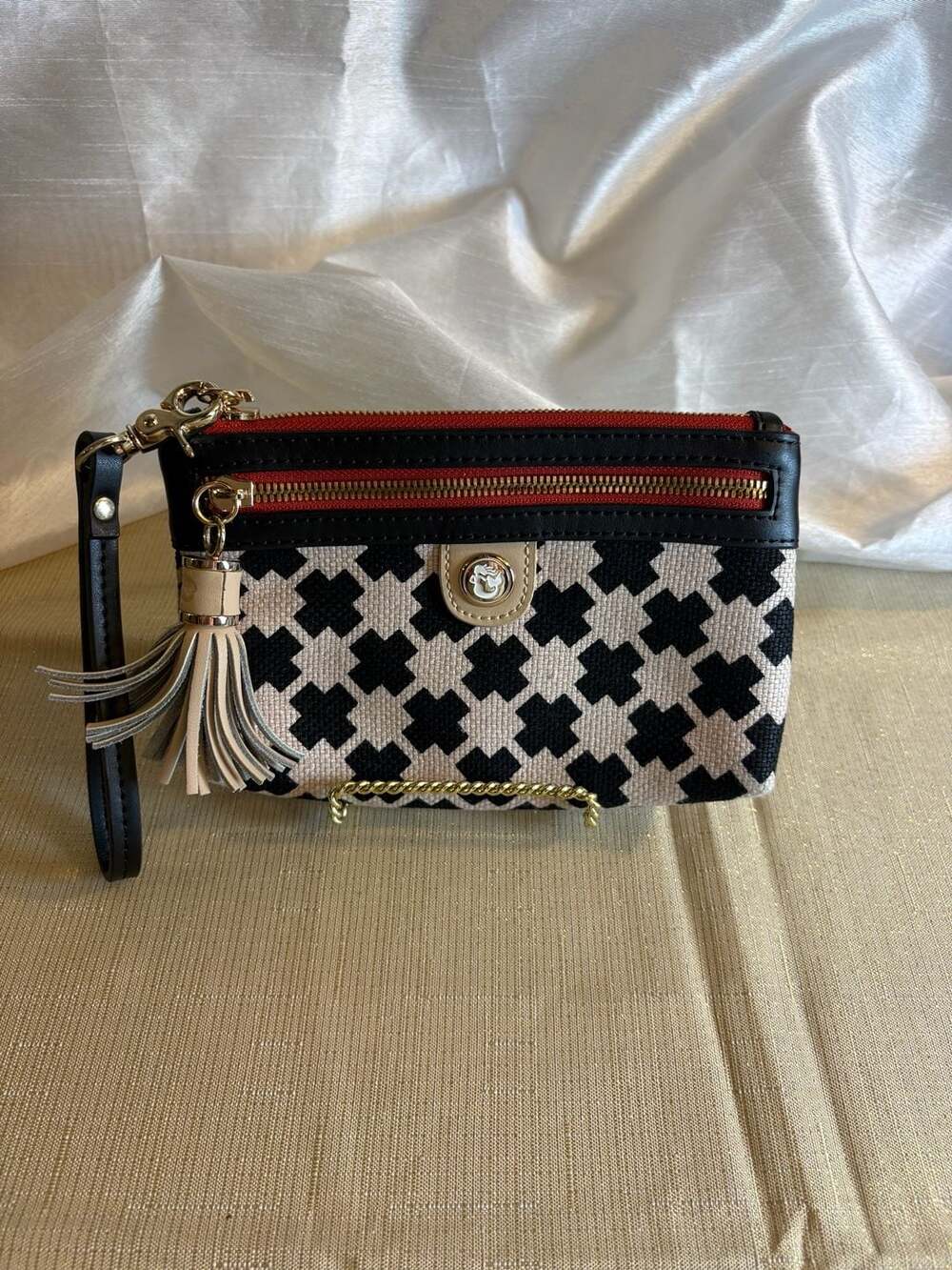 Spartina 449 Daufuskie Island Linen and Leather Wristlet Clutch